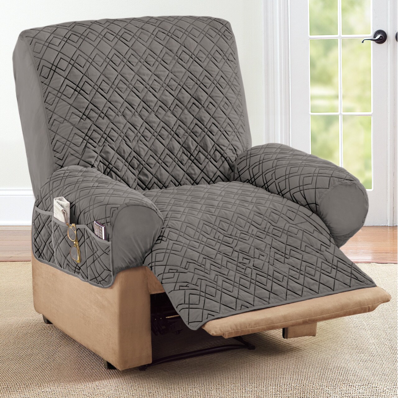 Collections Etc Diamond-Shape Quilted Stretch Recliner Cover with Storage Pockets - Furniture Protector